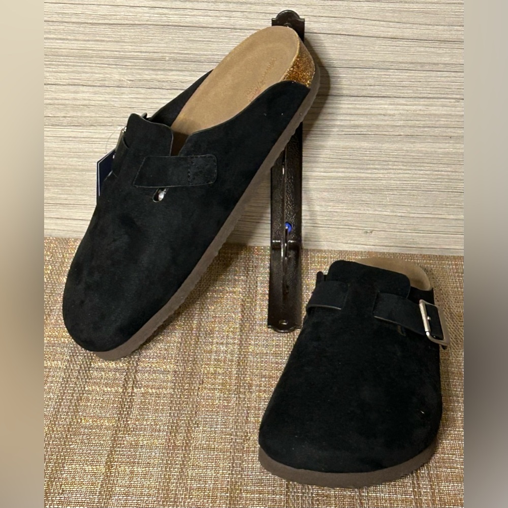 Universal Thread Black Mules